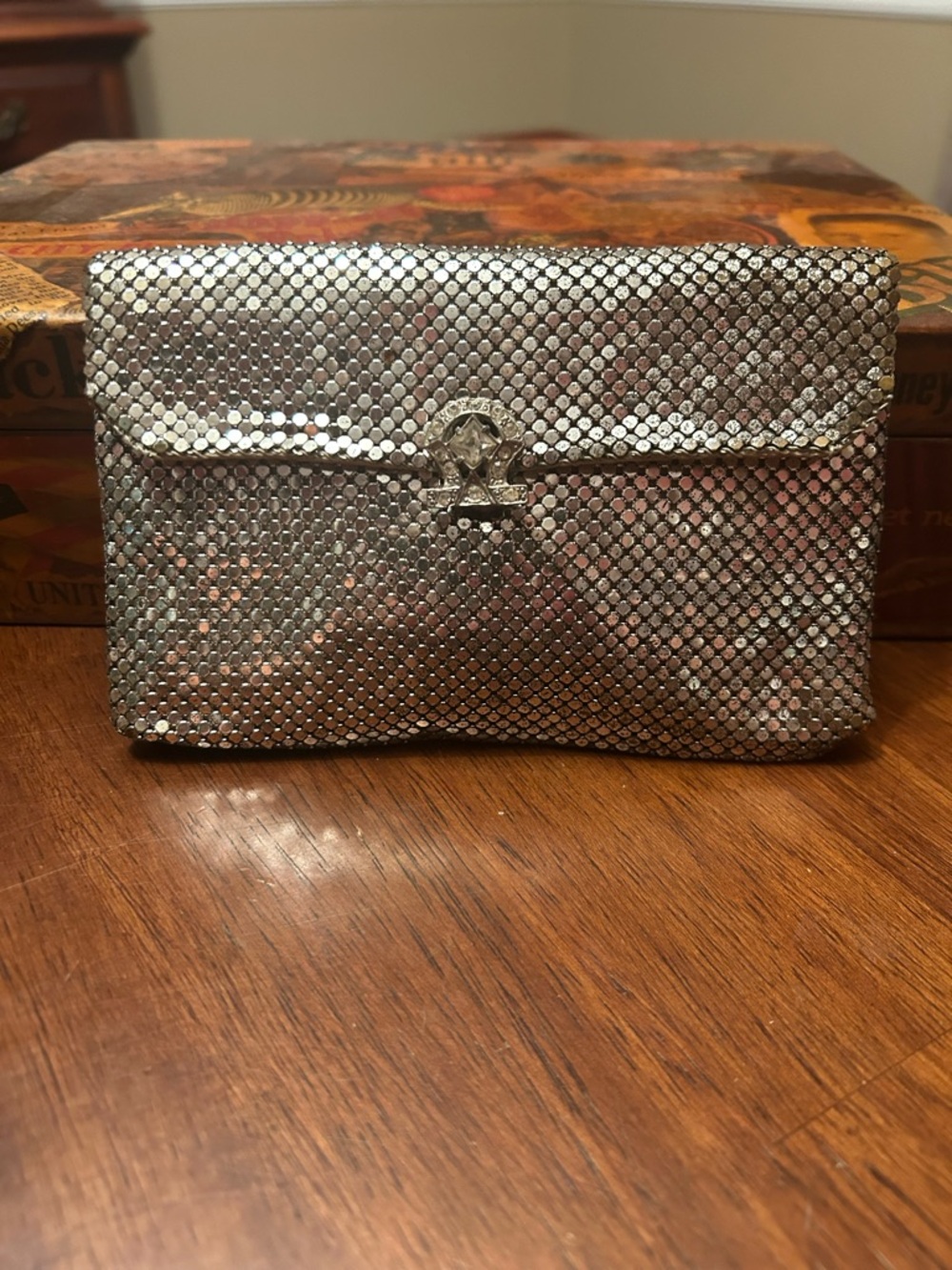 Whiting & Davis Silver Mesh Coin Purse with Decorative Clasp